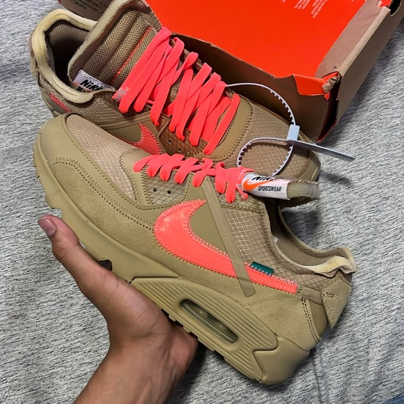off white desert one